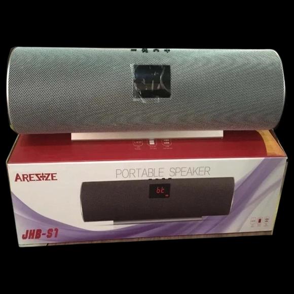 Aresze Bluetooth speaker with FM radio and battery back up JHS-S1